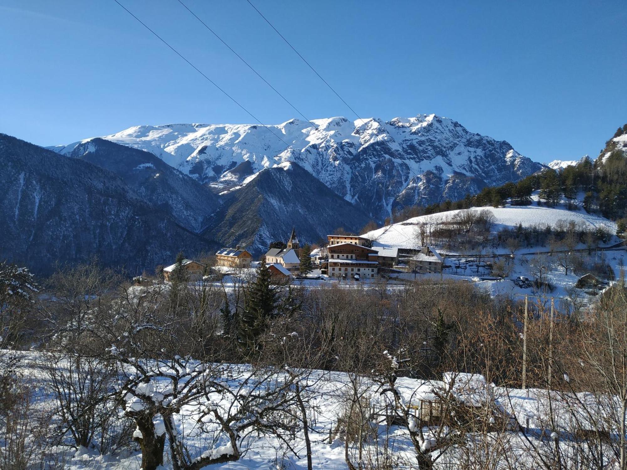 Appartement Rez De Jardin Montee De L'Alpe D'Huez La Garde  Luaran gambar